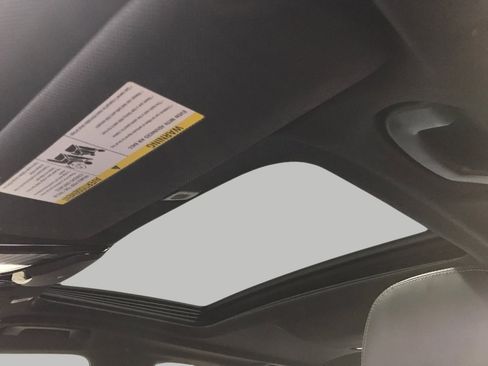 Used 2019 BMW M550i xDrive w/ Premium Package 2 image 33