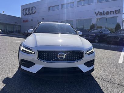 Certified 2024 Volvo V60 B5 Cross Country Plus