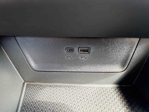 New 2026 Chevrolet Equinox LT w/ Convenience Package II image 21