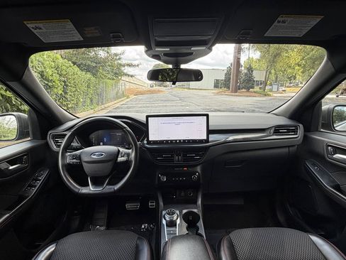 Used 2024 Ford Escape ST-Line w/ Tech Pack #1 AWD/4WD image 19