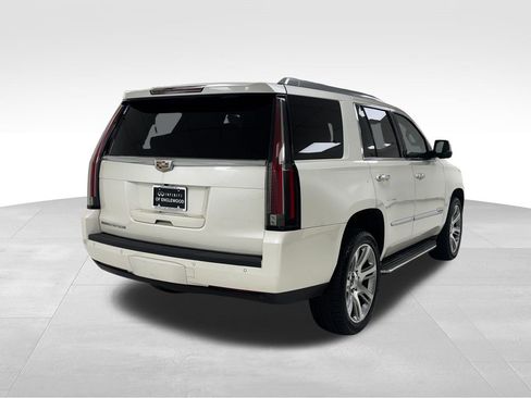 Used 2015 Cadillac Escalade Luxury image 7