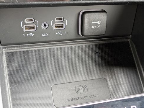 Certified 2025 Jeep Grand Cherokee Limited w/ Luxury Tech Group II RWD image 22