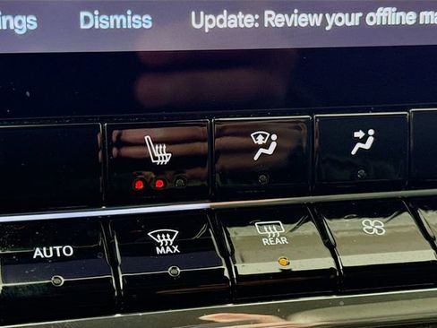 Used 2024 Chevrolet Colorado ZR2 image 23