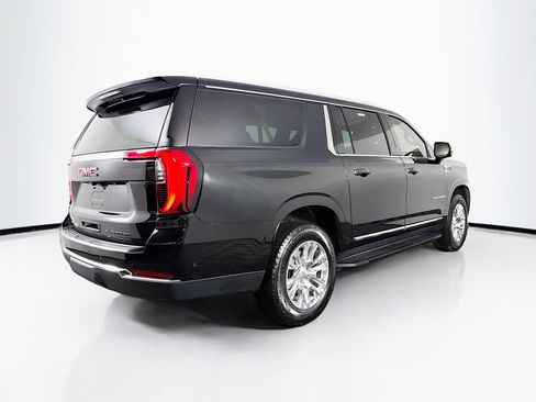 Used 2025 GMC Yukon XL Elevation image 8