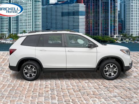 Used 2023 Honda Passport TrailSport image 4