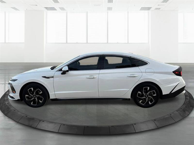 Used 2024 Hyundai Sonata SEL FWD image 6