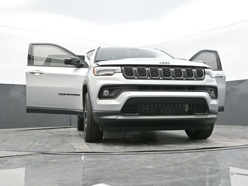 New 2025 Jeep Compass Latitude w/ Convenience Group AWD/4WD image 67