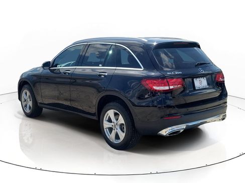 Used 2018 Mercedes-Benz GLC 300 4MATIC image 3