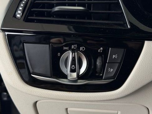 Certified 2023 BMW 540i w/ M Sport Package image 19