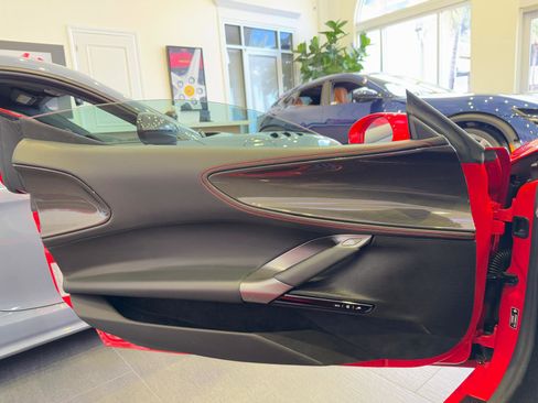 Used 2022 Ferrari SF90 Stradale image 41