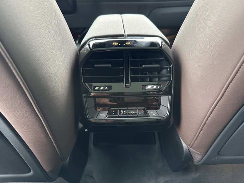 Certified 2025 BMW iX xDrive50 image 17