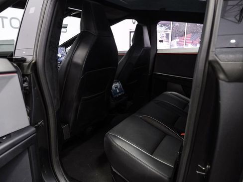 Used 2025 Tesla Cybertruck AWD Crew Cab image 42