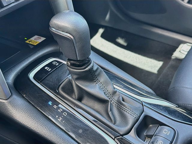 Used 2023 Toyota Corolla Cross XLE FWD image 26