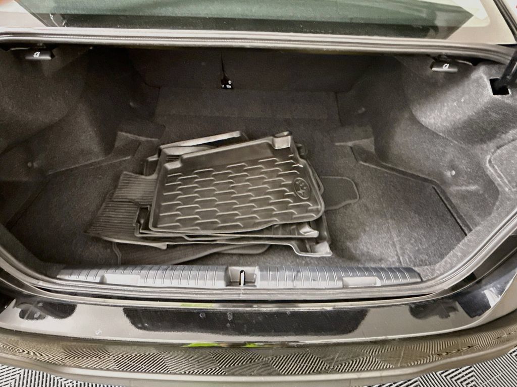Used 2025 Subaru Legacy Premium AWD/4WD image 28