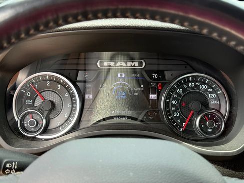Used 2023 RAM 1500 Laramie AWD/4WD image 17