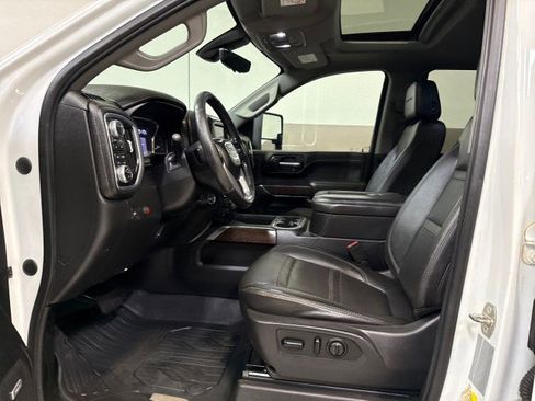 Used 2020 GMC Sierra 3500 Denali w/ Denali Ultimate Package image 13