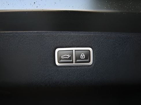 Used 2023 Hyundai Ioniq 6 SEL RWD image 34