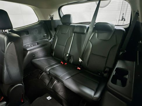 Used 2025 Kia Telluride S image 30