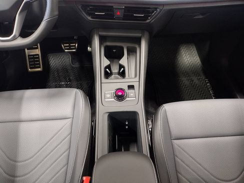 New 2026 Volkswagen Tiguan SE R-Line AWD/4WD image 39