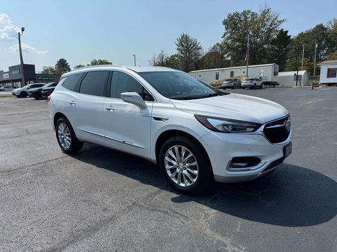 Used 2020 Buick Enclave Premium w/ Surround and Sites Package image 4