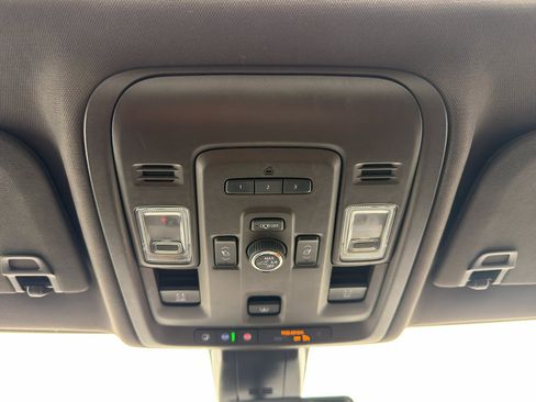 Used 2021 GMC Yukon Denali image 24