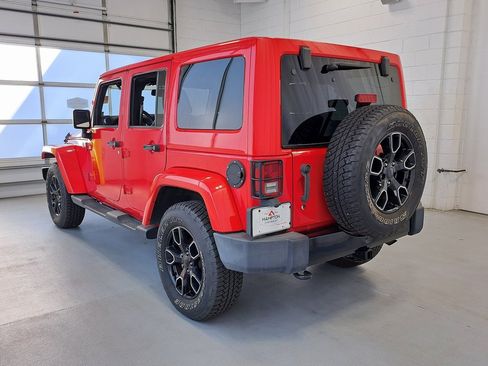 Used 2018 Jeep Wrangler Unlimited Sahara image 7