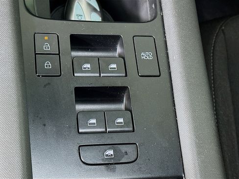 Used 2024 Hyundai Ioniq 6 SE RWD image 25