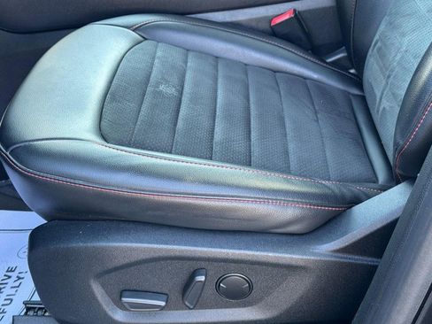 Used 2021 Ford Edge ST-Line image 23