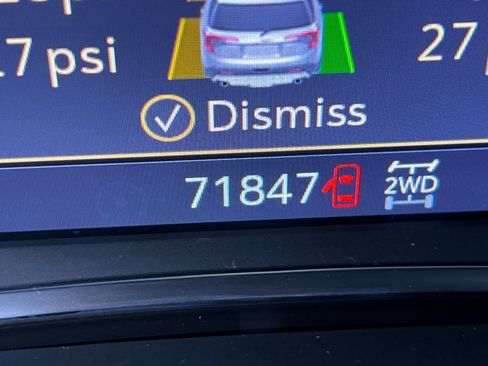 Used 2023 GMC Acadia SLT image 37