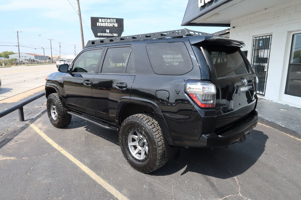 Used 2016 Toyota 4Runner SR5 AWD/4WD image 4