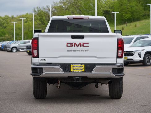 Used 2024 GMC Sierra 3500 Pro AWD/4WD image 4