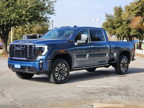 Certified 2024 GMC Sierra 2500 Denali Ultimate image 3