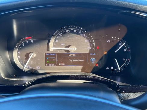 Used 2019 Cadillac XT5 FWD image 12