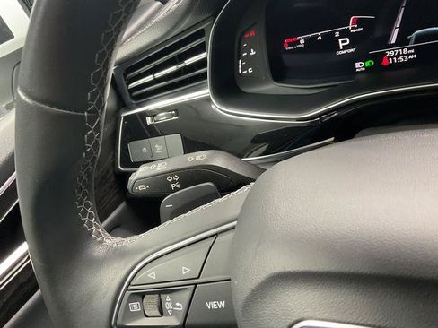 Used 2023 Audi Q8 Premium Plus AWD/4WD image 18
