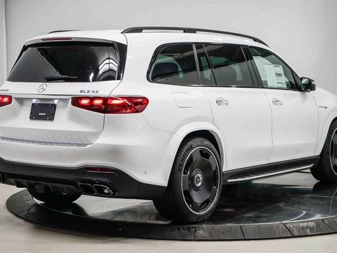 New 2026 Mercedes-Benz GLS 63 AMG 4MATIC image 4