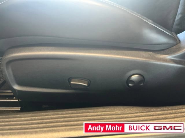 Used 2022 Dodge Challenger R/T Scat Pack RWD image 13