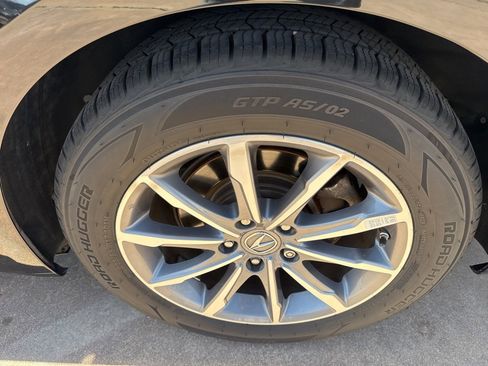 Used 2020 Acura TLX image 30