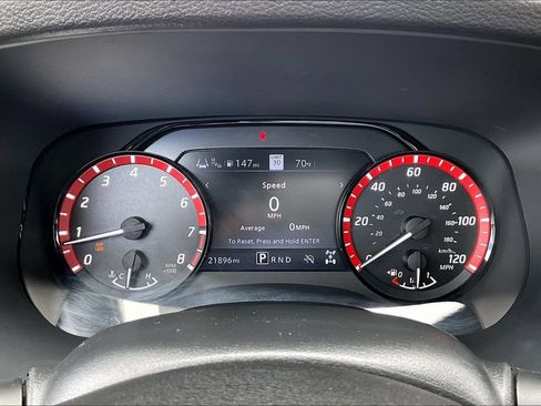 Used 2024 Nissan Frontier PRO-4X w/ Pro Premium Package AWD/4WD image 26