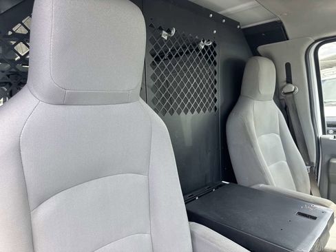 Used 2013 Ford E-150 and Econoline 150 image 10
