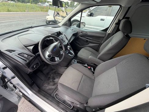 Used 2015 Ford Transit Connect XL FWD image 9