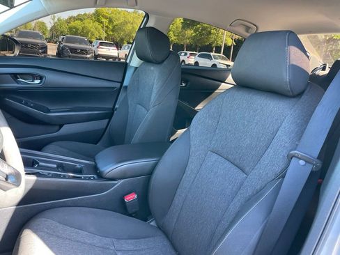 Certified 2025 Honda Accord LX image 25