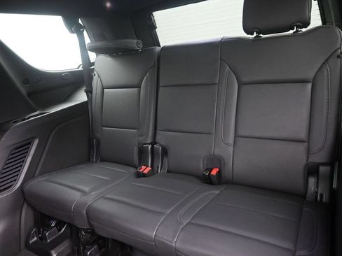 Used 2023 Chevrolet Tahoe LT RWD image 14
