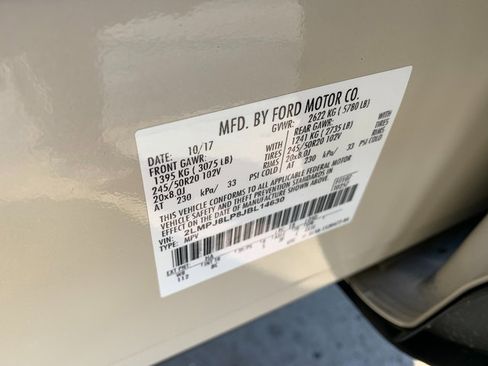 Used 2018 Lincoln MKX Reserve w/ Lincoln MKX Climate Package image 23