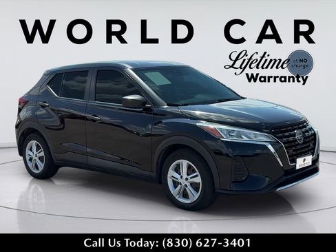 Used 2021 Nissan Kicks S FWD image 1