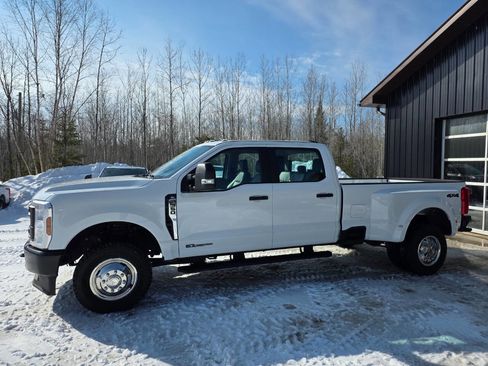 Used 2024 Ford F350 XL image 2