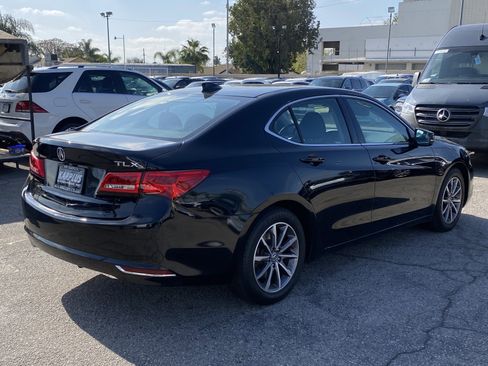 Used 2020 Acura TLX image 8