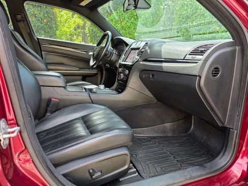 Used 2019 Chrysler 300 S w/ S Model Appearance Package image 37