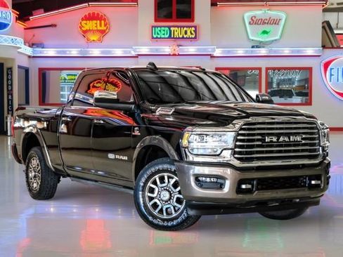 Used 2022 RAM 2500 Limited image 1