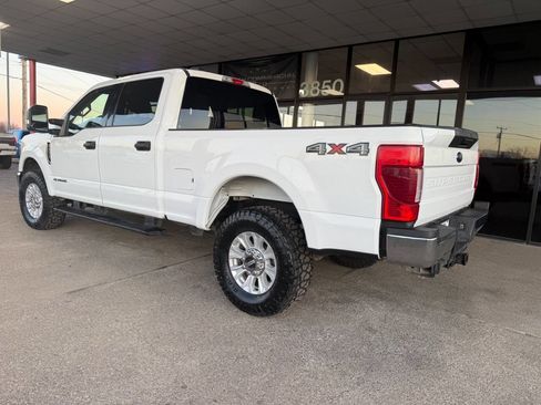 Used 2021 Ford F250 XLT AWD/4WD image 3