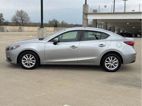 Used 2014 MAZDA MAZDA3 i Touring image 4